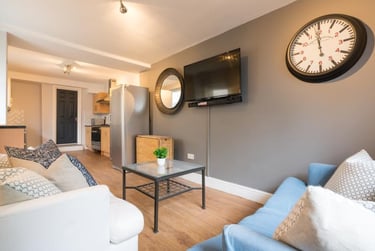 7 bed house, Mackintosh Place, Plasnewydd, Cardiff, CF244RJ - Image 3